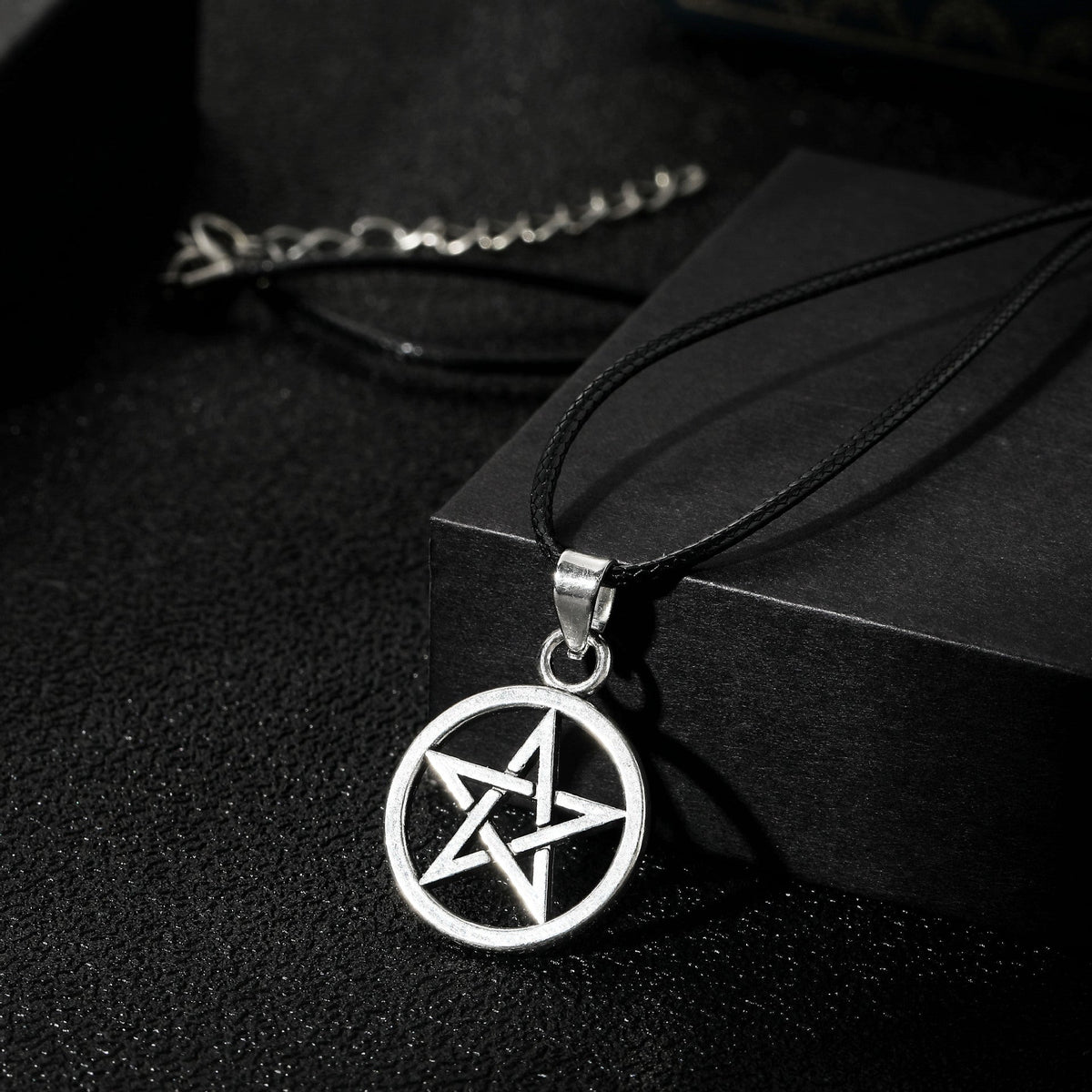 Classic Necklace with Timeless Appeal