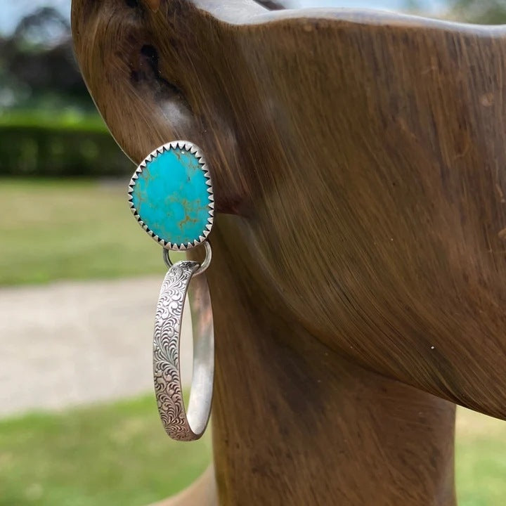 Classic Earring with Timeless Appeal