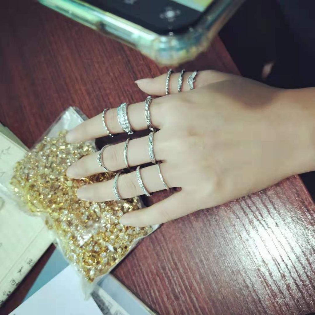 Beautiful Gold Set with Unique Style