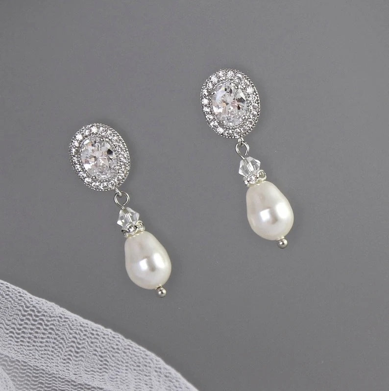 Romantic Earring for Special Moments
