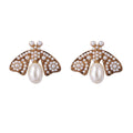 Romantic Pearl Earring for Special Moments