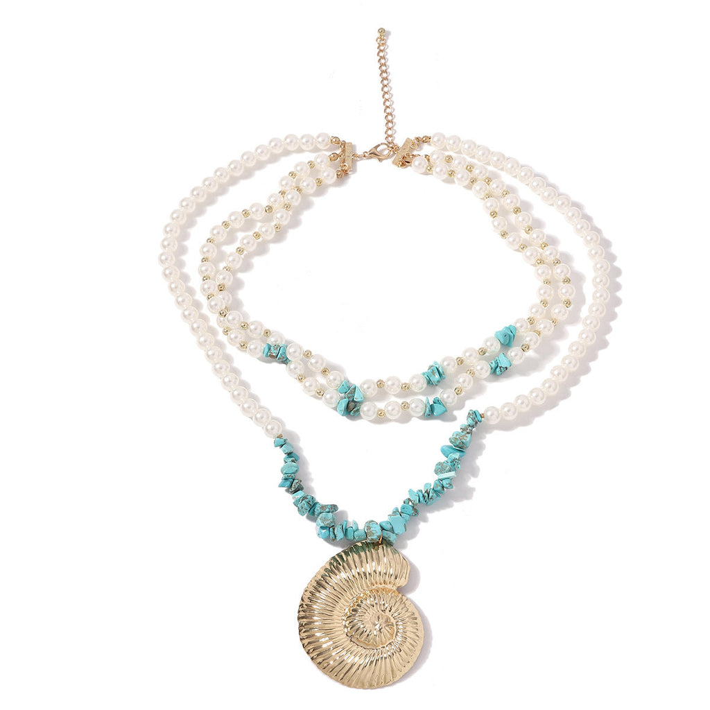 Classic Pearl Necklace with Timeless Appeal