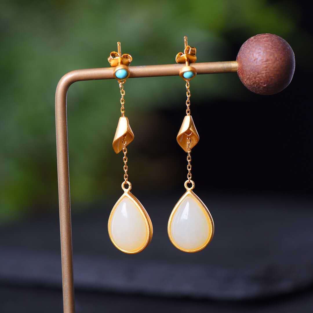 Romantic Earring for Special Moments