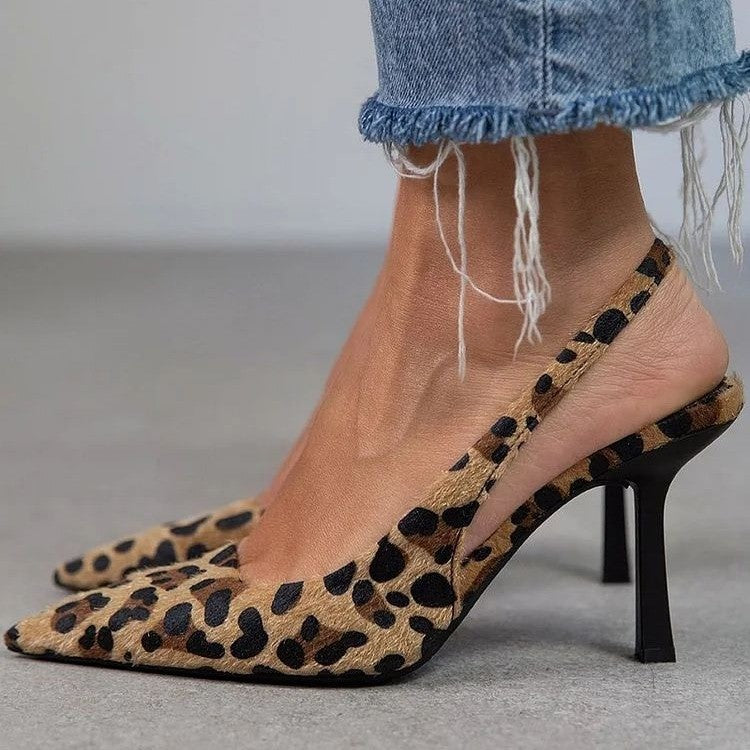 Graceful Orthopedic Sandals for Modern Look