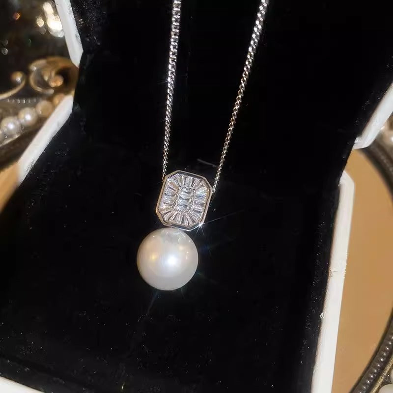 Charming Pearl Necklace for Any Occasion