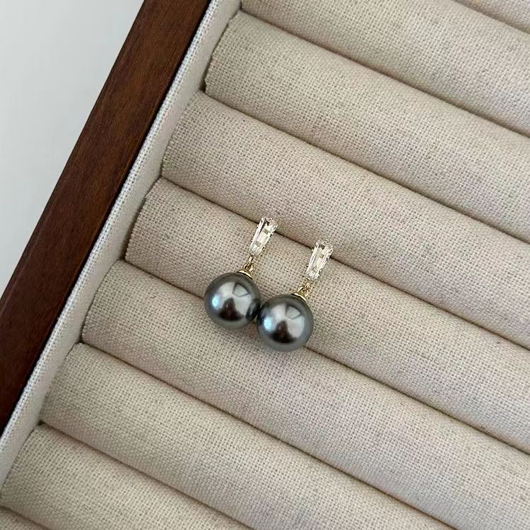 Elegant Pearl Earring for Every Occasion