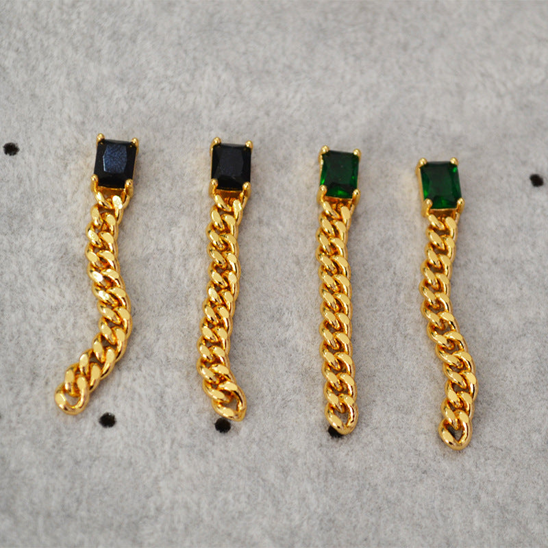 Charming Gold Earring for Any Occasion