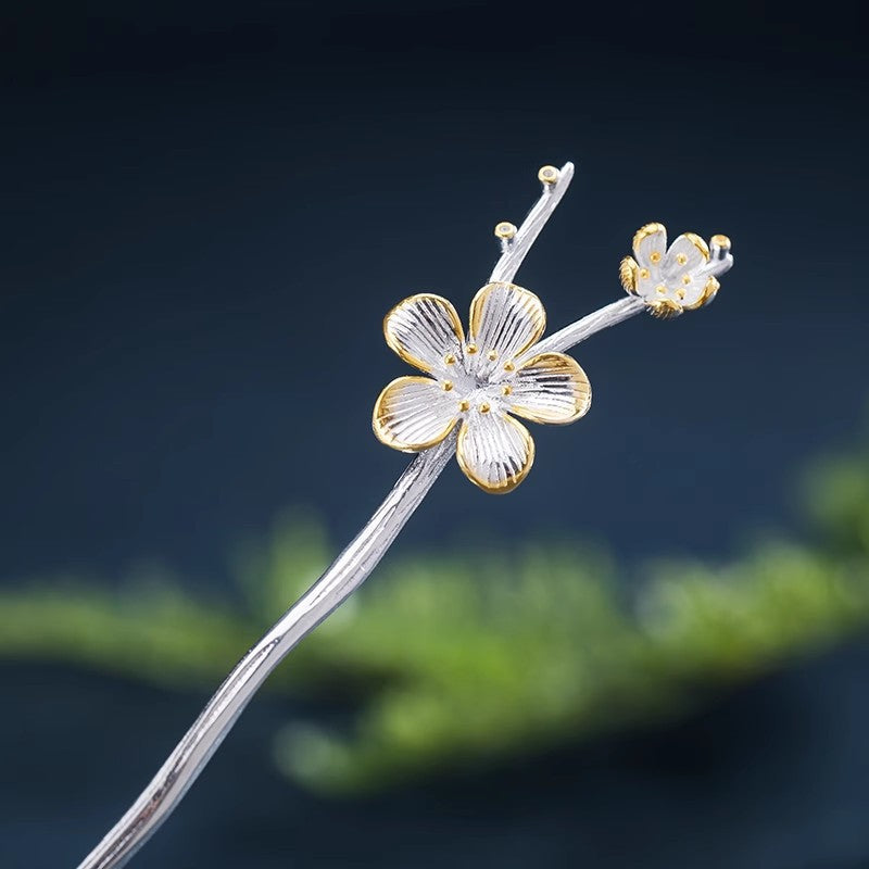 Beautiful Silver Piece with Unique Style