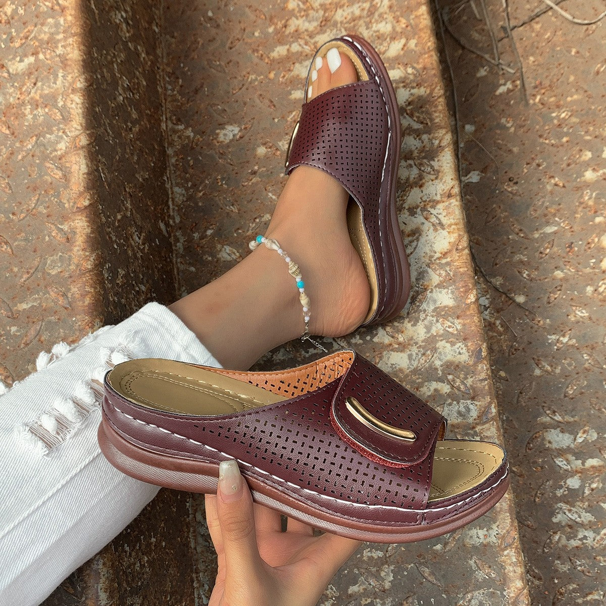 Graceful Orthopedic Sandals for Modern Look