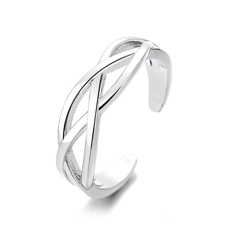 Classic Silver Ring with Timeless Appeal