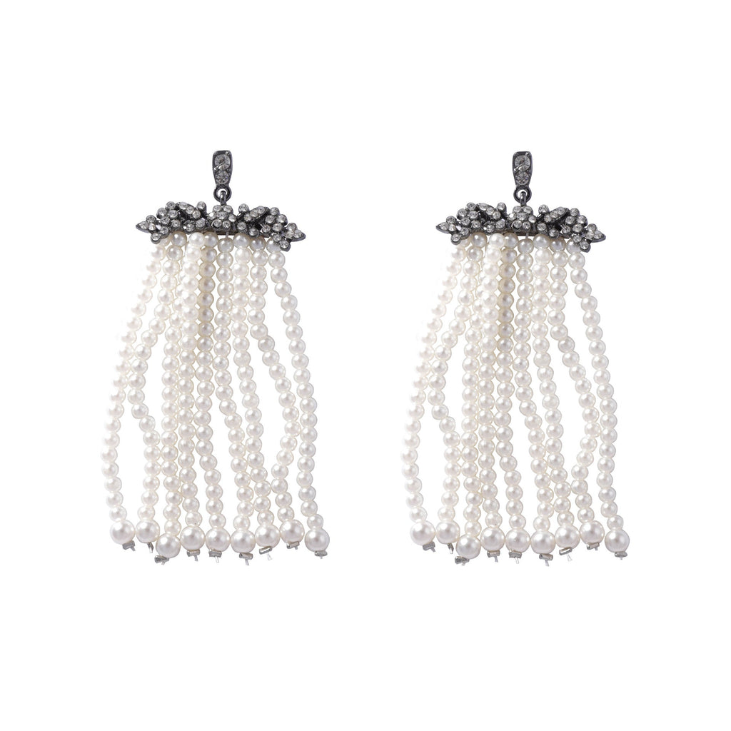 Romantic Pearl Earring for Special Moments