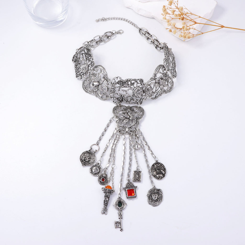 Charming Silver Necklace for Any Occasion