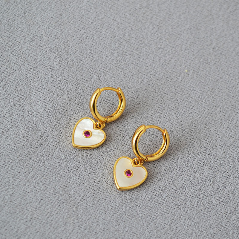 Beautiful Gold Earring with Unique Style