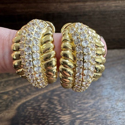 Delicate Artisan Gold Earring