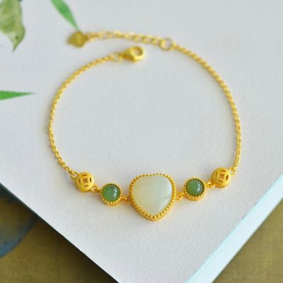 Charming Silver Bracelet for Any Occasion