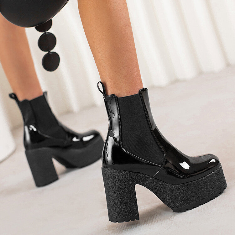 Graceful Orthopedic Boots for Modern Look