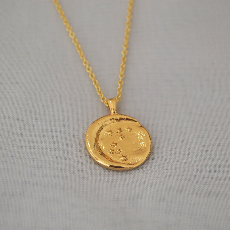 Charming Gold Necklace for Any Occasion