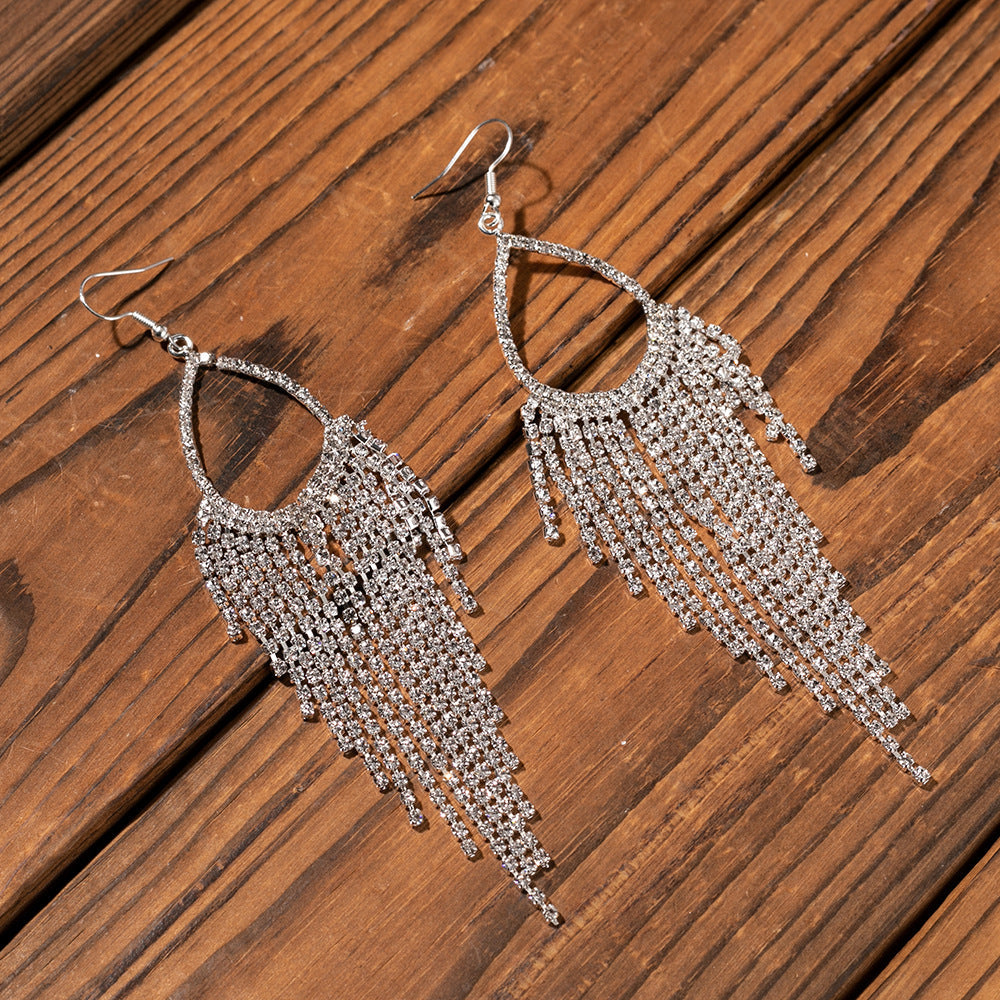 Charming Earring for Any Occasion