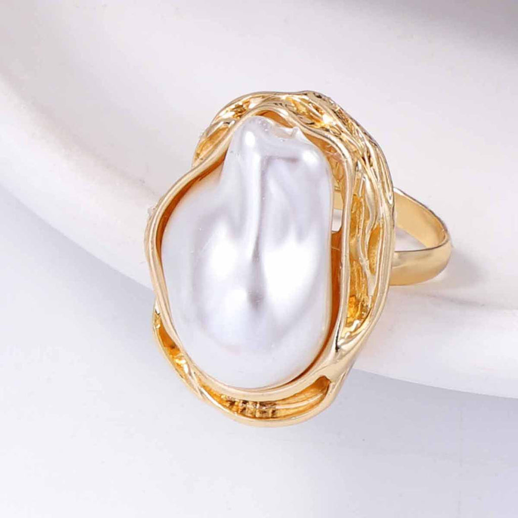 Stunning Pearl Bracelet for Daily Wear