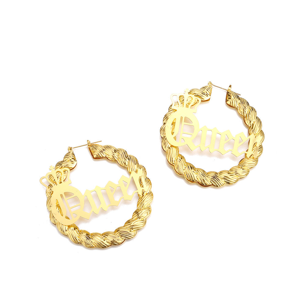 Charming Gold Earring for Any Occasion
