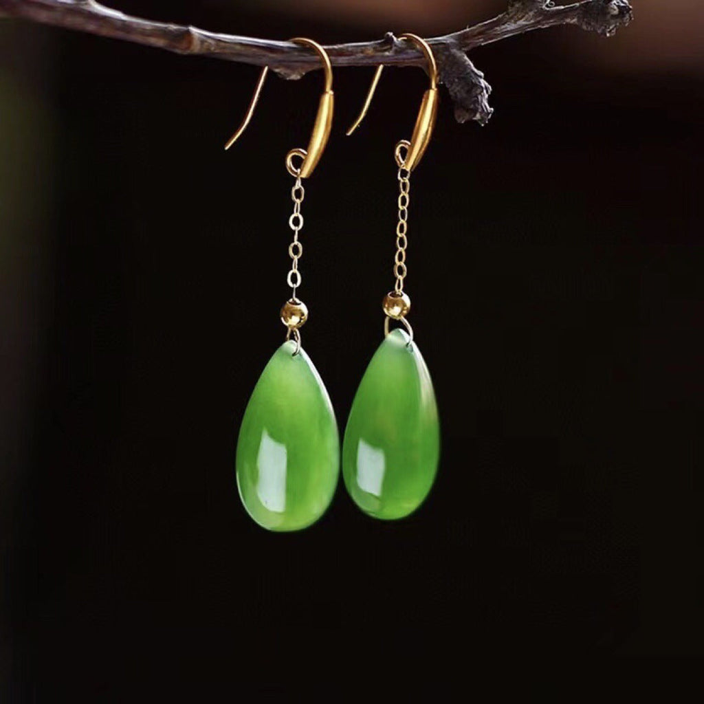 Romantic Gold Earring for Special Moments