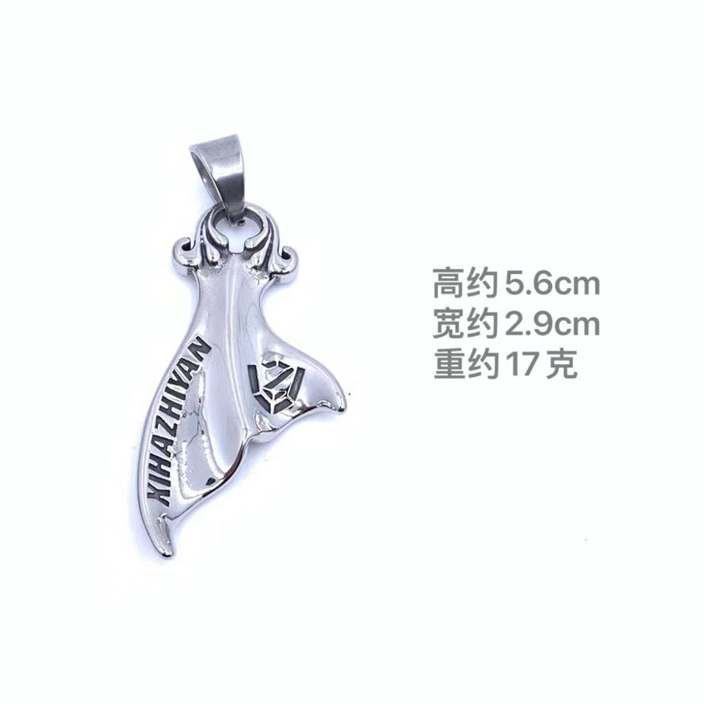 Classic Pendant with Timeless Appeal