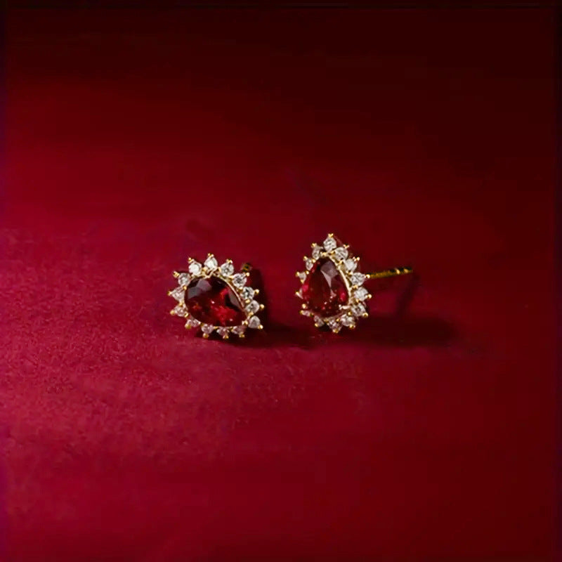 Charming Earring for Any Occasion
