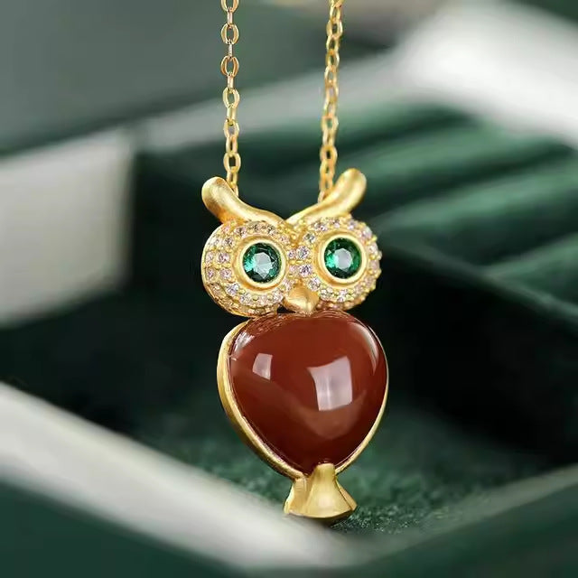 Romantic Silver Pendant for Special Moments