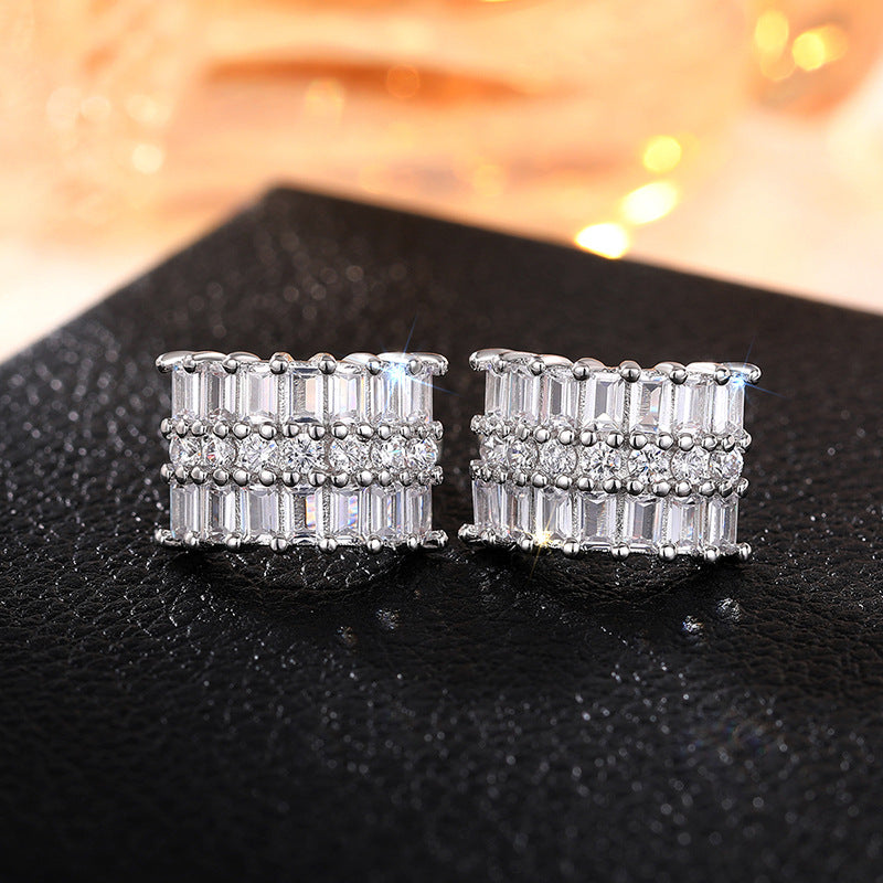 Classic Earring with Timeless Appeal