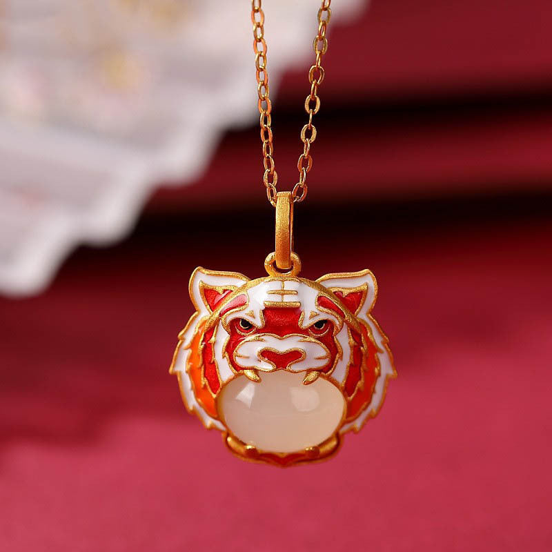 Stunning Gold Necklace for Daily Wear