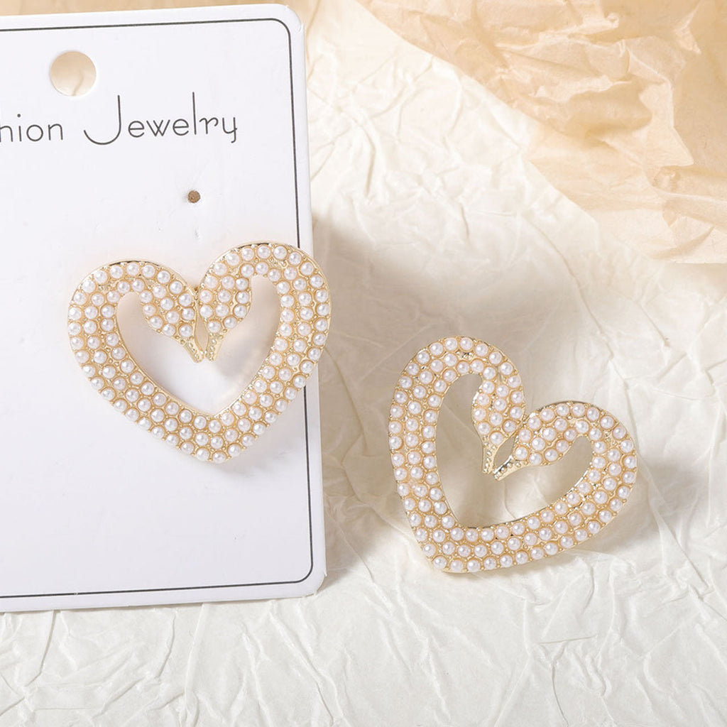 Romantic Pearl Earring for Special Moments