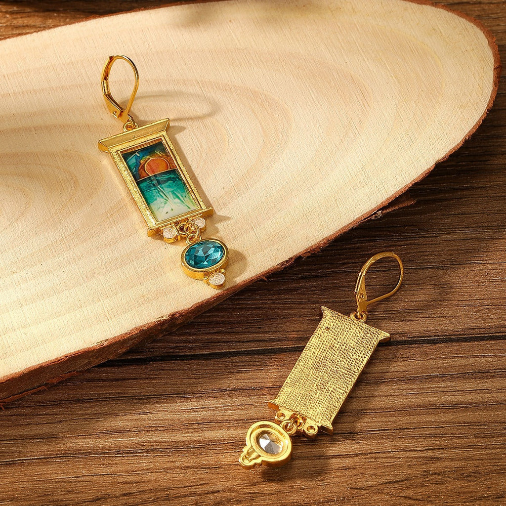 Classic Earring with Timeless Appeal
