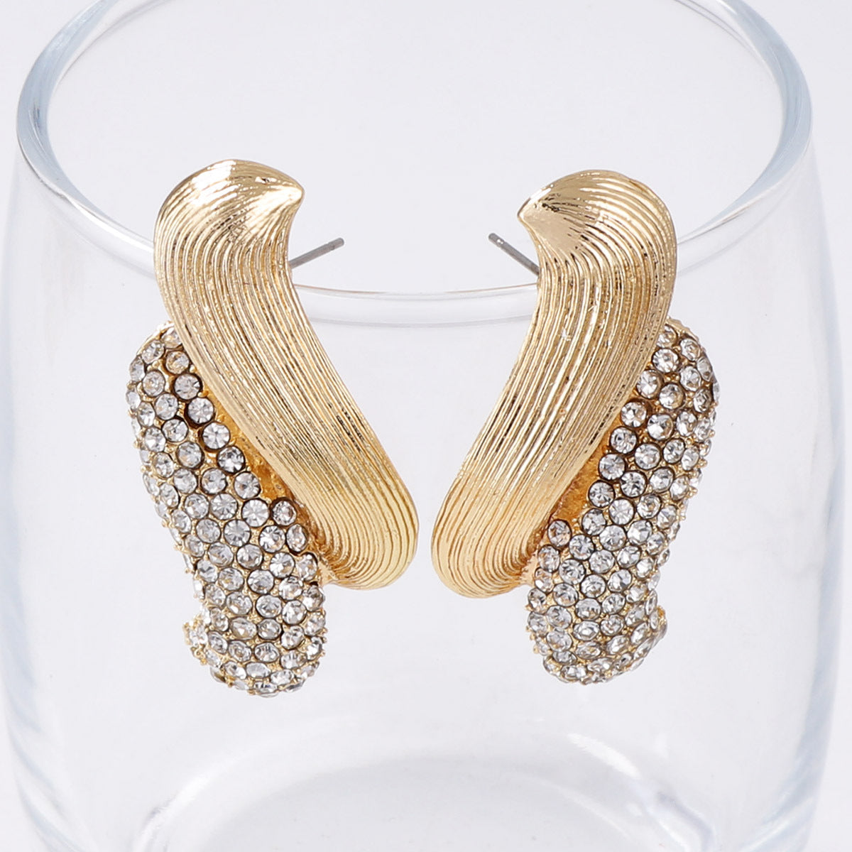 Elegant Piece for Every Occasion