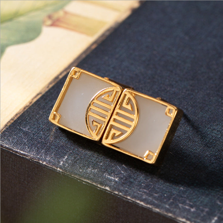 Beautiful Gold Earring with Unique Style