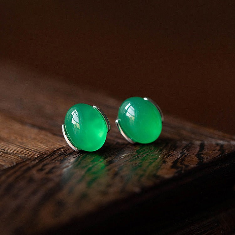 Charming Silver Earring for Any Occasion