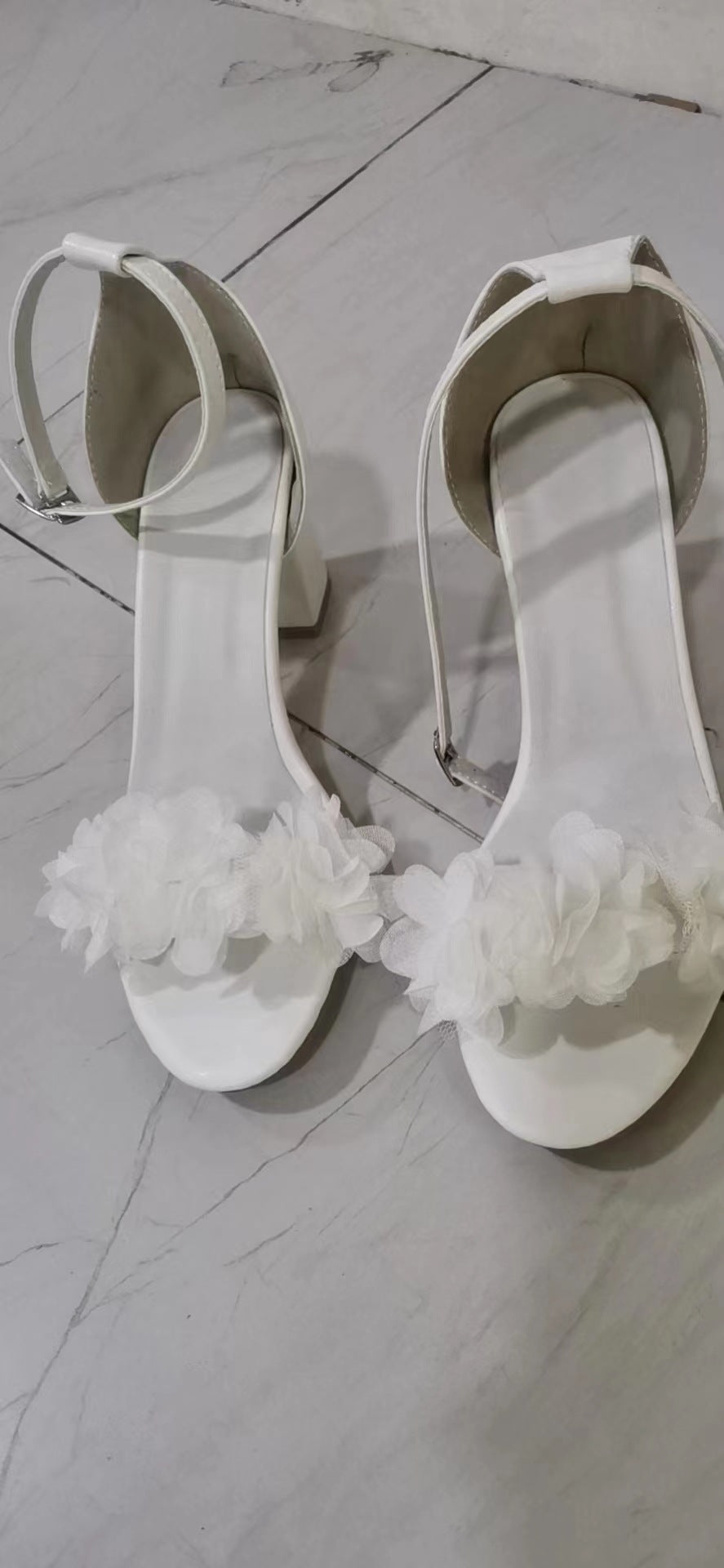 Graceful Orthopedic Sandals for Modern Look