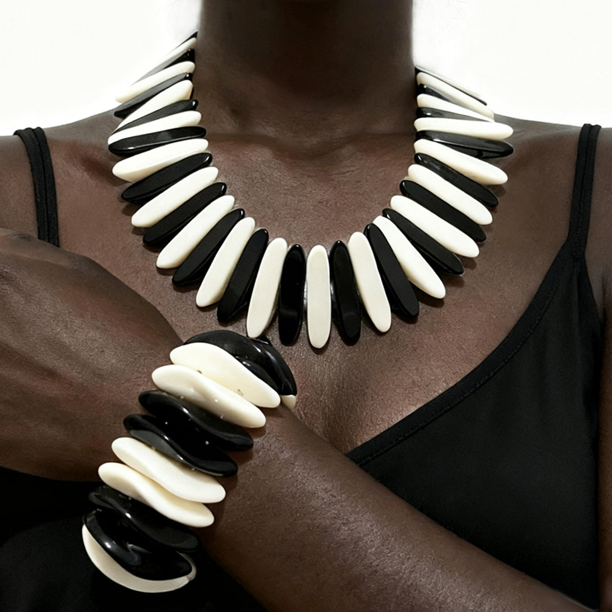 Charming Piece for Any Occasion