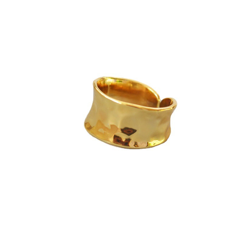 Romantic Gold Ring for Special Moments