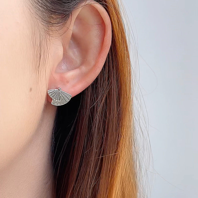 Charming Piece for Any Occasion