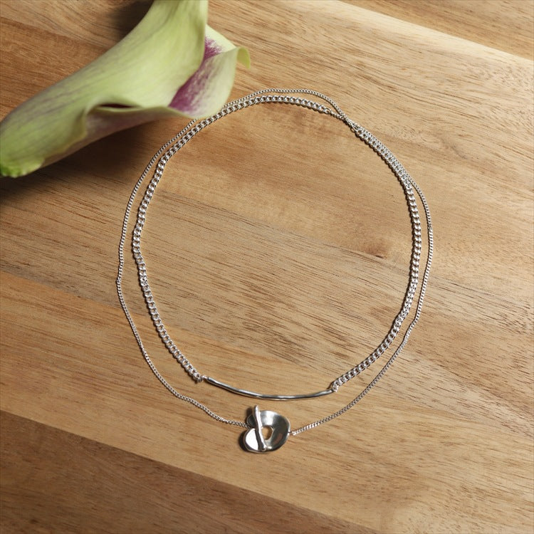 Romantic Silver Necklace for Special Moments