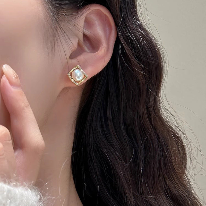 Classic Earring with Timeless Appeal