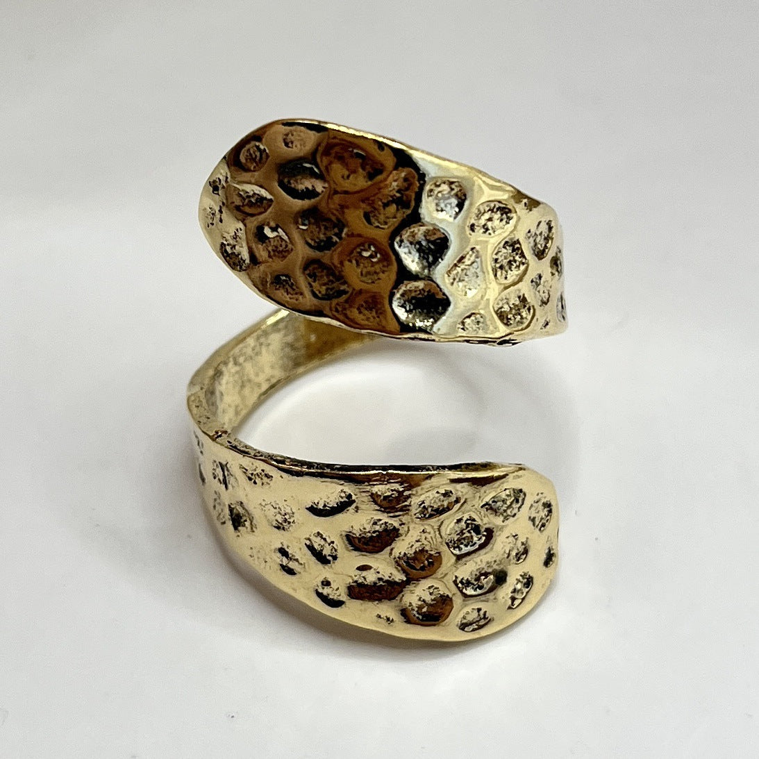Charming Silver Ring for Any Occasion