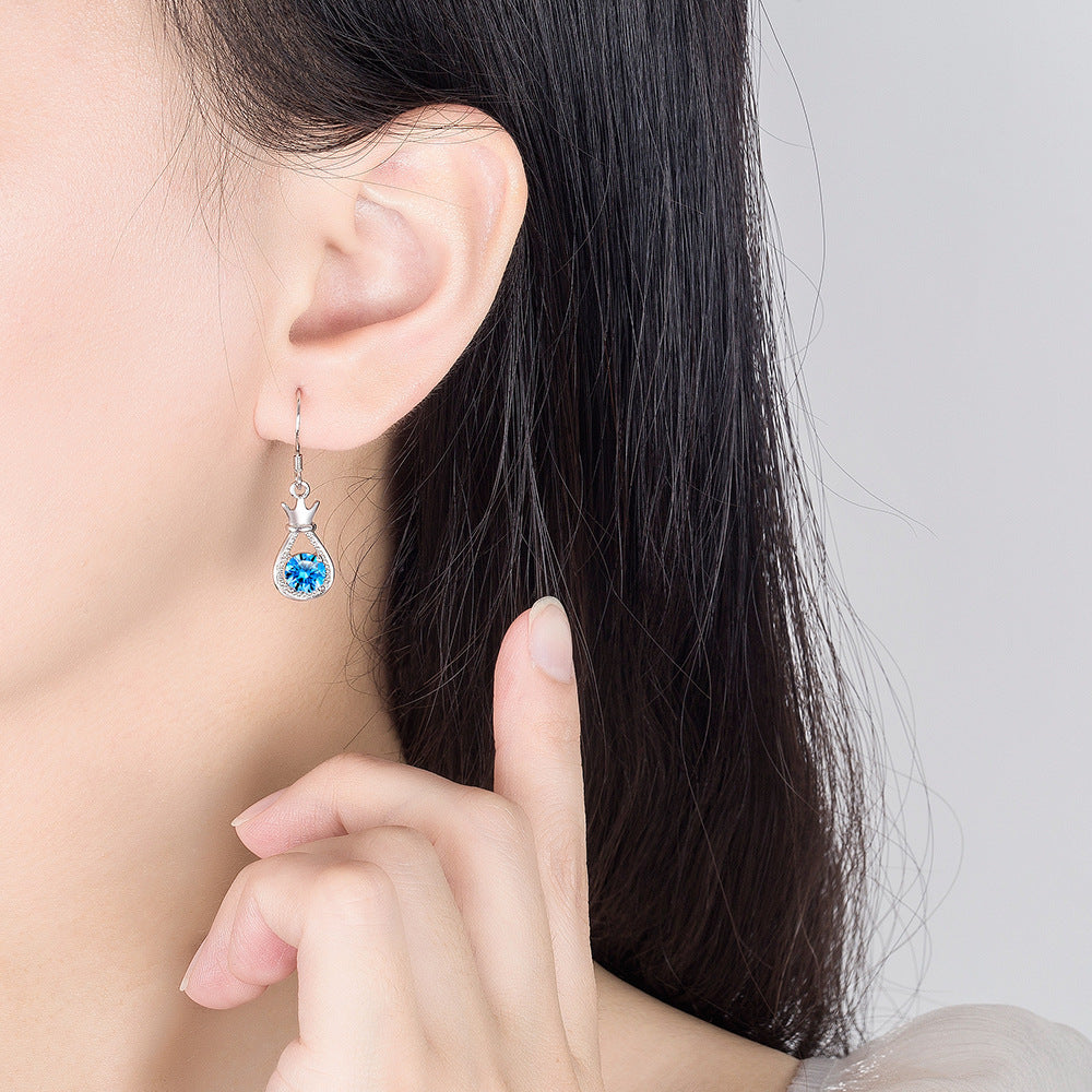 Romantic Silver Earring for Special Moments