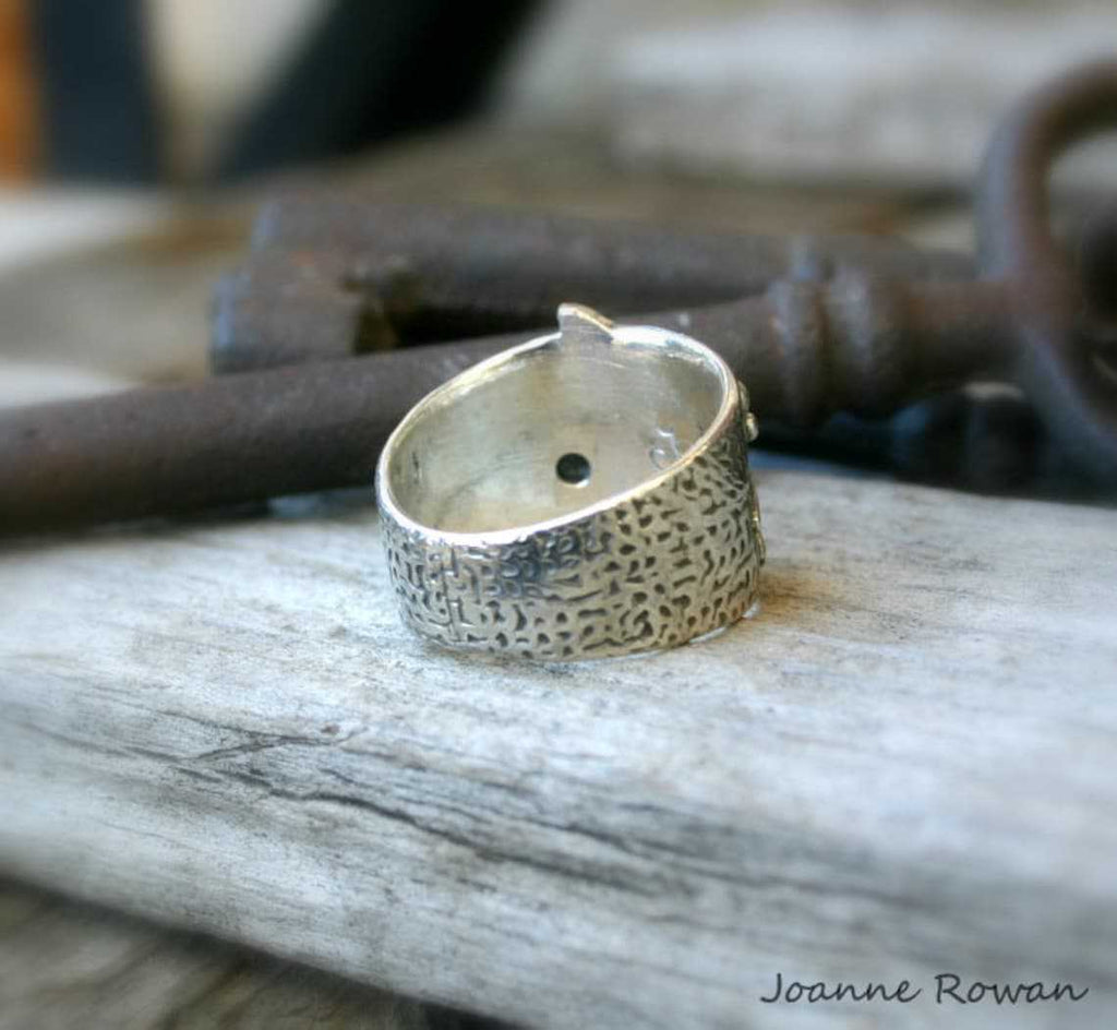 Classic Ring with Timeless Appeal