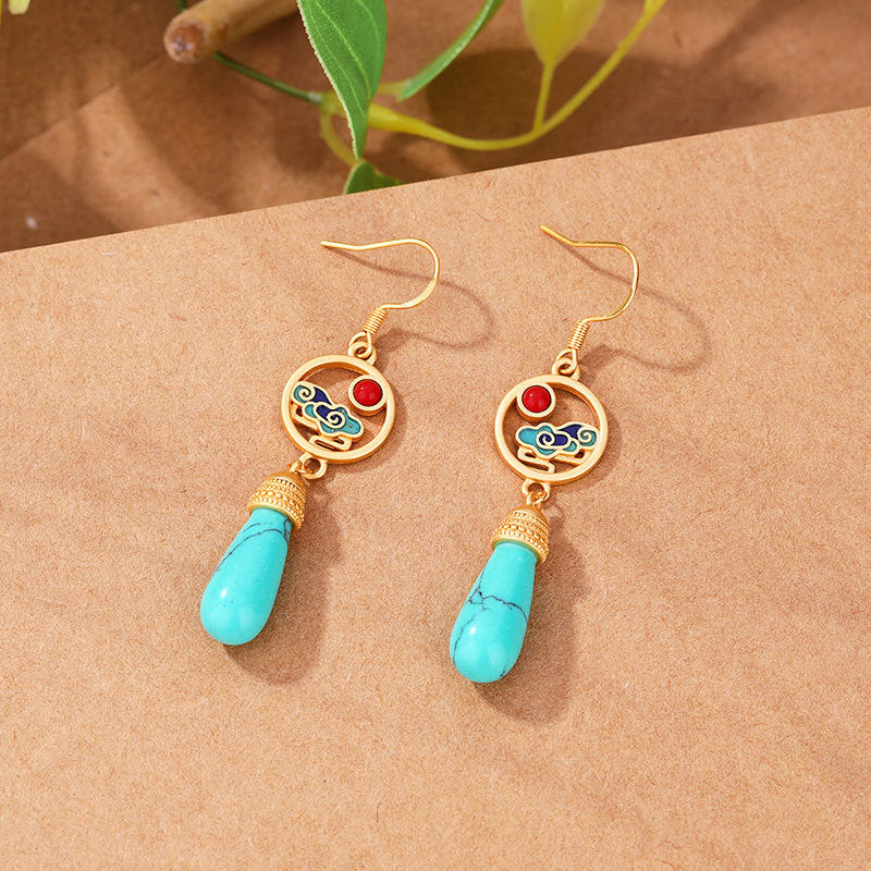 Stunning Gold Earring for Daily Wear