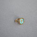 Classic Gold Ring with Timeless Appeal