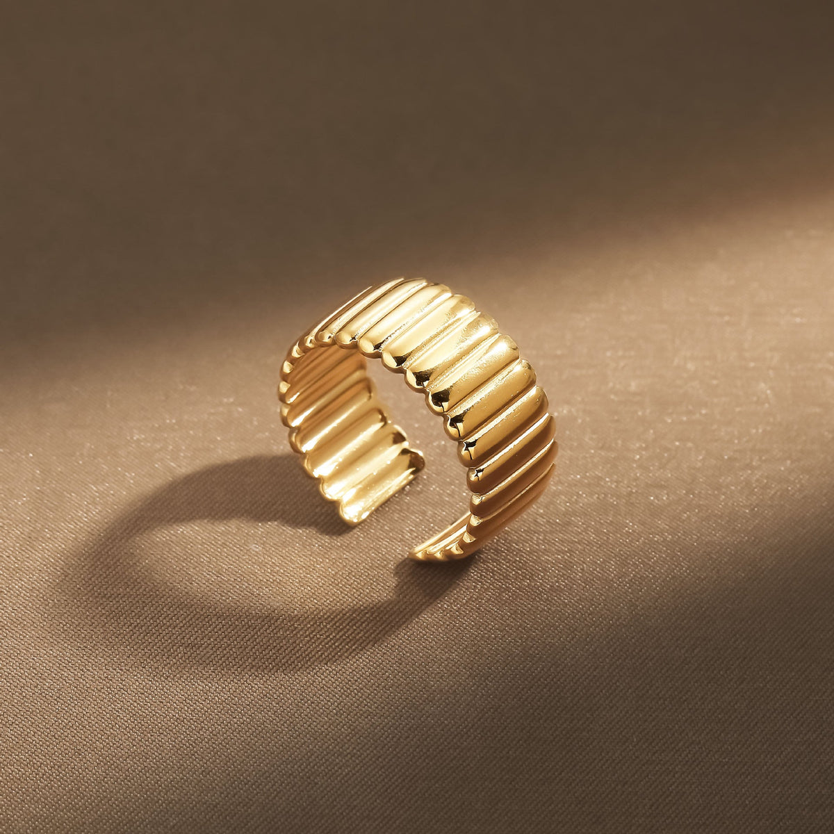 Elegant Gold Ring for Every Occasion