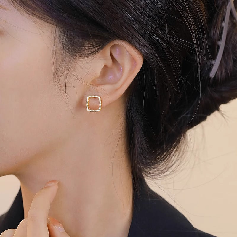 Romantic Earring for Special Moments