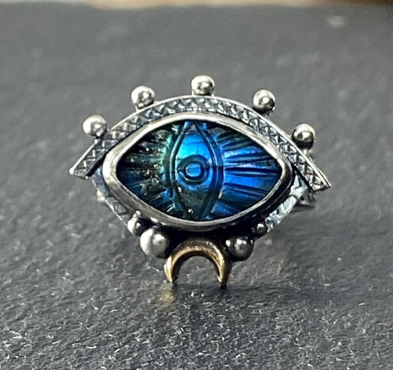 Classic Ring with Timeless Appeal