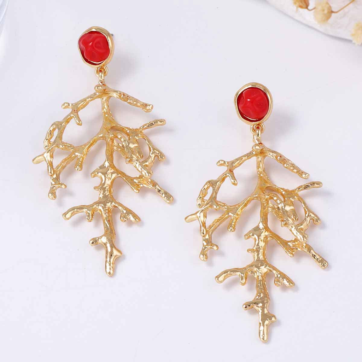 Charming Earring for Any Occasion